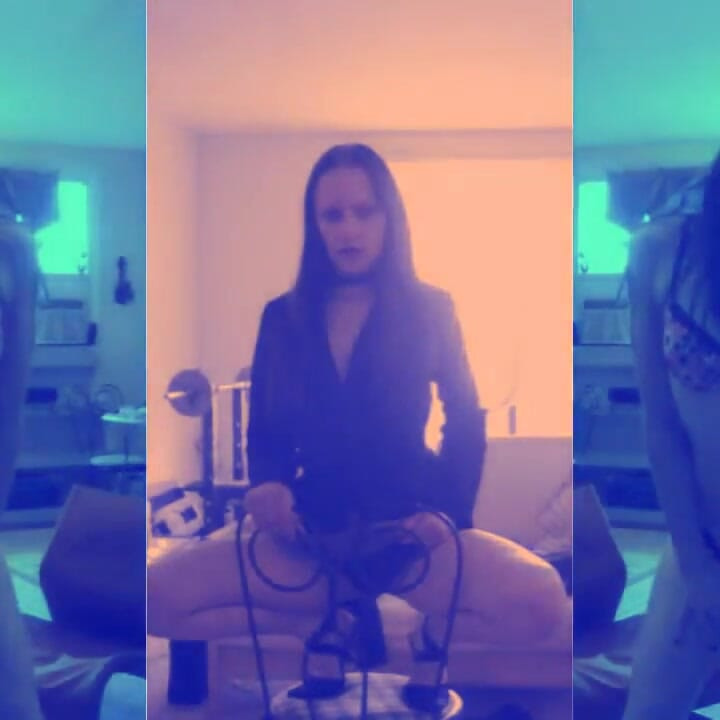 Sadece ses - seksi ateşli karın için gavat bir erkek striptizci olmak