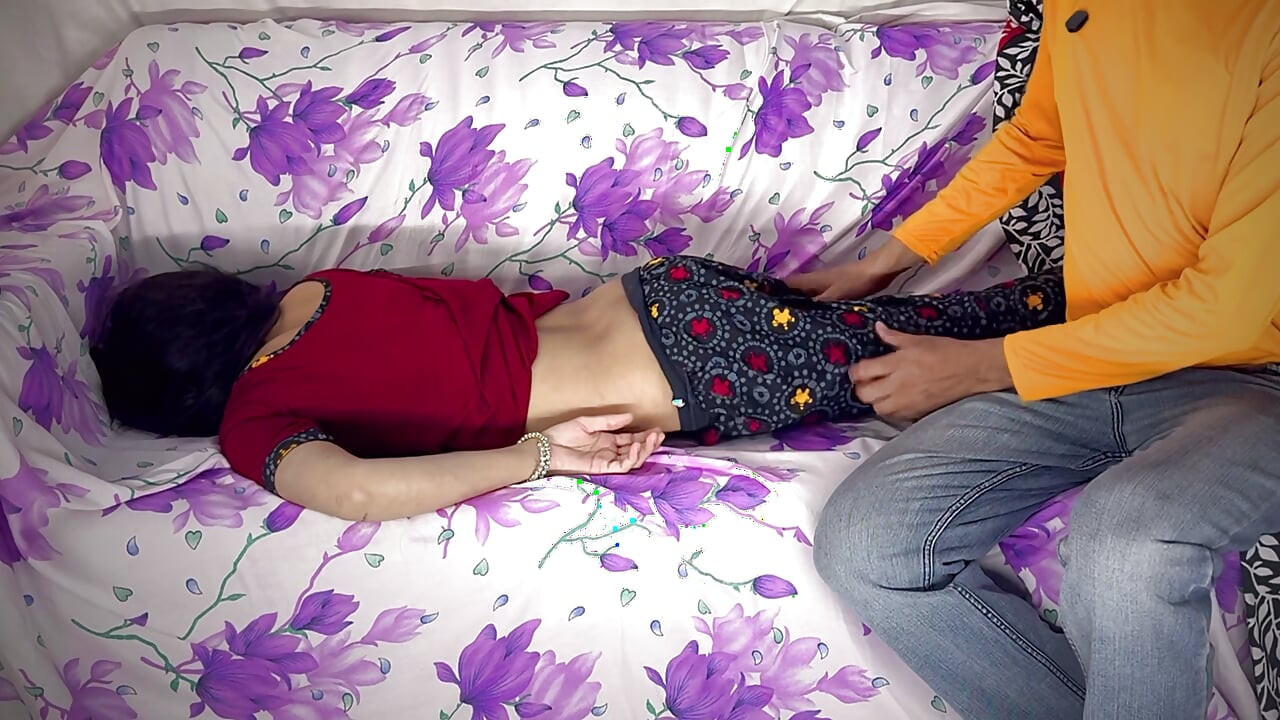 PUNJABI BHABHI WITH DOCTOR FULL SEX VIDEO
