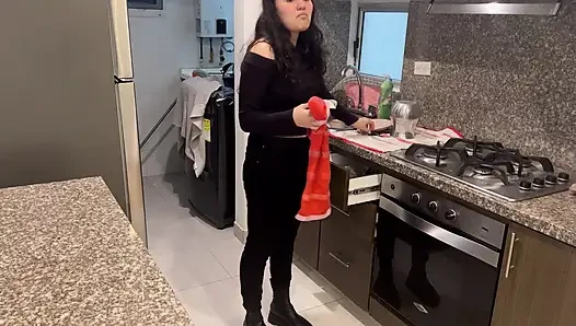 Ateşli amcığımdan yüzünü çıkaramıyor