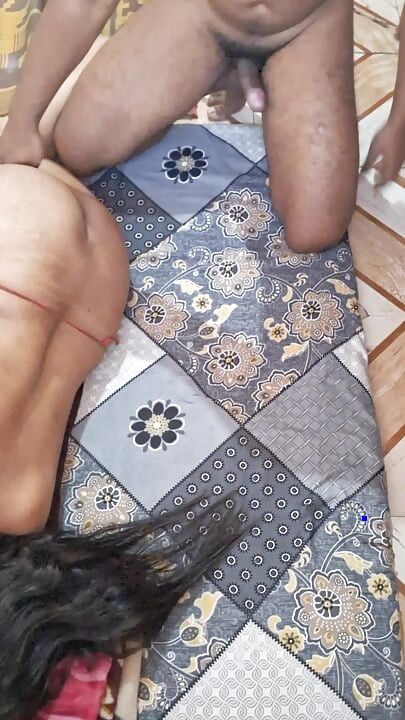Indiana Gawri Nibba fica quente e sexy estrela moderna Sudeepa como esposa (áudio hindi)