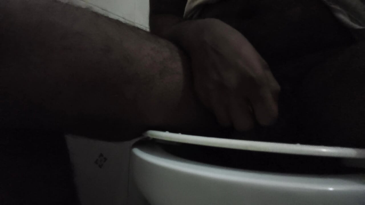 Bathroom mein bhabhi ki pantry bara se khela