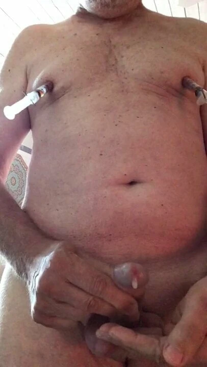 Older4you 我喜欢我僵硬的乳头 4