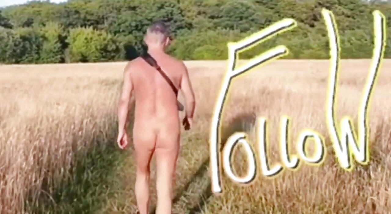 Marche nue en public