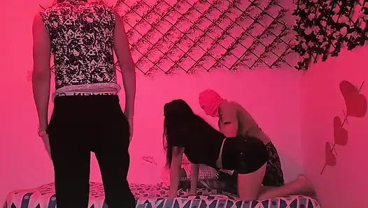 Zwei paare ficken gleichzeitig mit billigen huren aus Indien