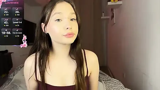 YOUNG ROSIE JUICE DESTROYED HER PUSSY AND GOT AN ORGASM