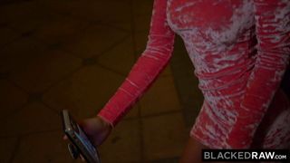Blackedraw - sexy cecilia se engancha con una conversación suave y astuta
