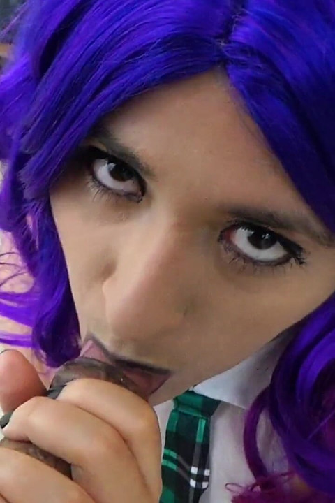 Punk universitária chupa pau dos professores
