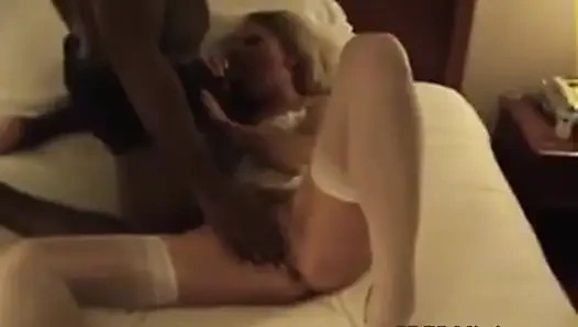 Kecanduan kontol besar pria kulit hitam - istriku suka banget sama kontol besar pria kulit hitam