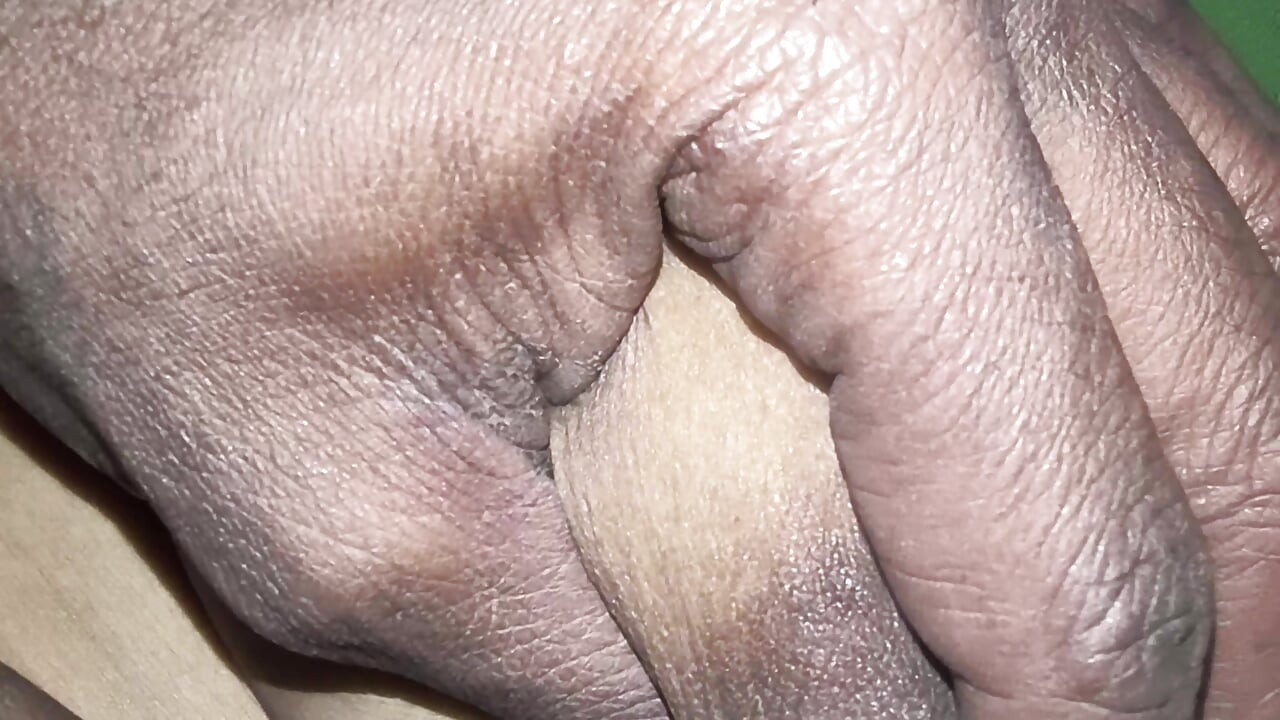 Pooja from Bihar likes to fuck with big black cock and take the throat deep