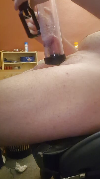 Pumping up my cock