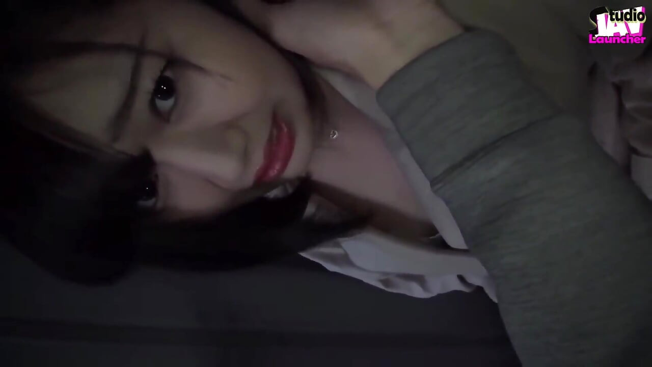 Ripple - cewek imut sensitif pamer trik nggak di tangannya di city acme walk chapter-3