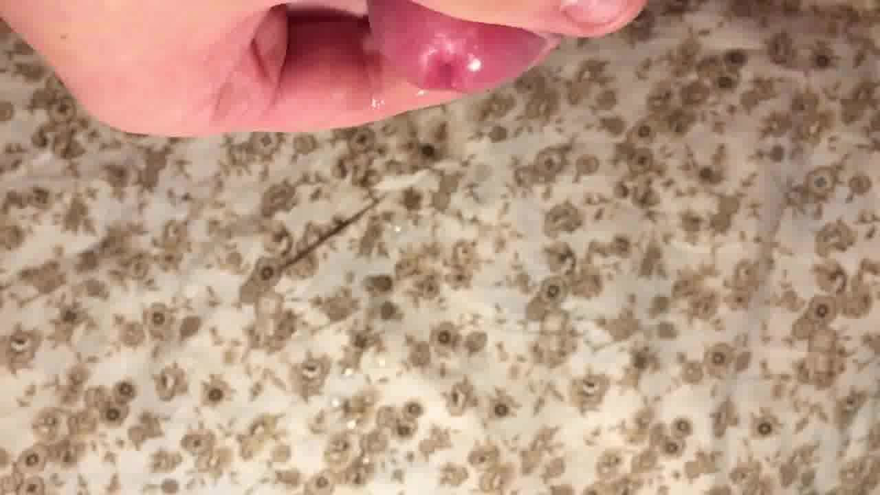 Cumshots in slow-mo 2