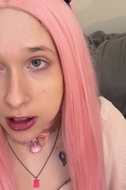 Bratty Bubblegum Slut Blowing Bubbles