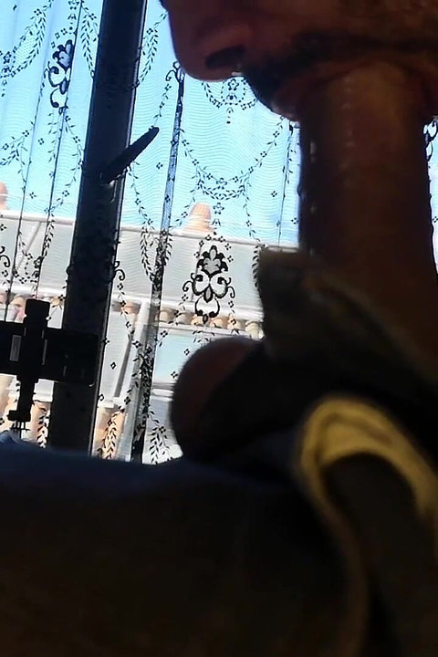 Playing with Deeptx1's Mouth and Feet