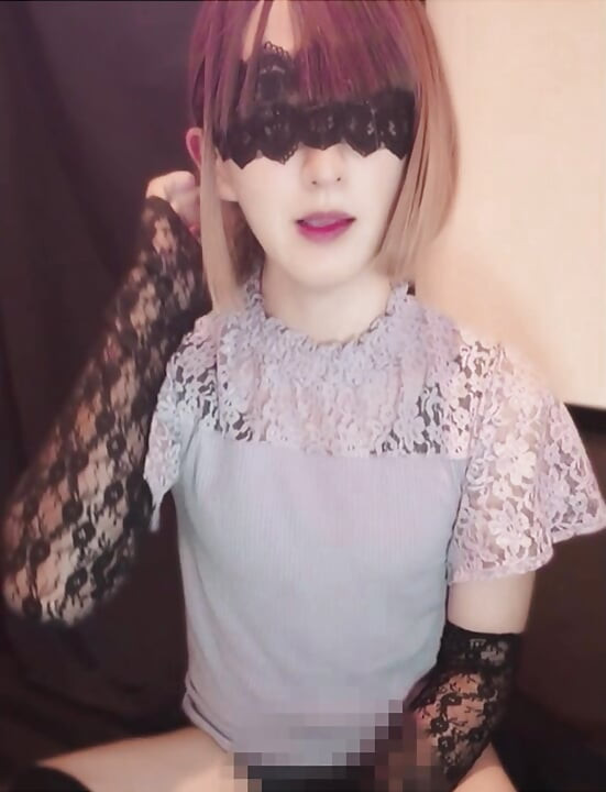Bob hair cross-dressing masturbation video