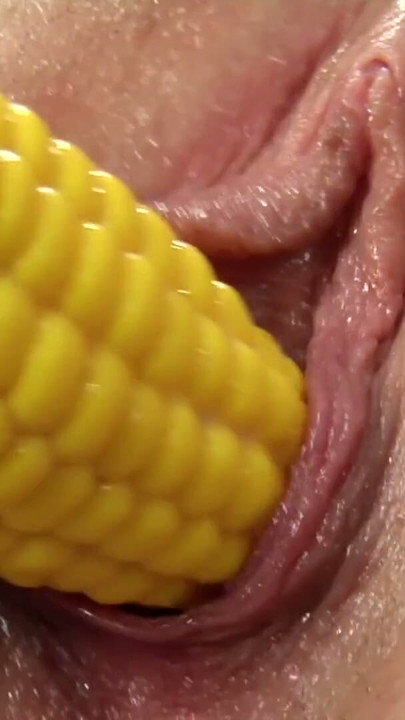 Neue Dildos werden direkt getest heisse Ware | Clip 3