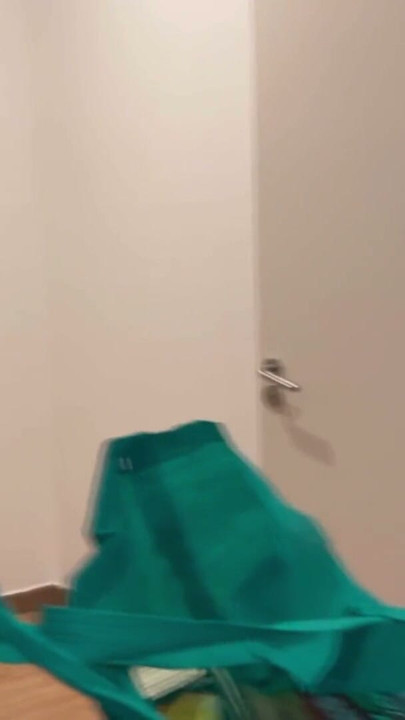 Horny girl drops the towel in front the delivery guy then seduces and fucks him | Clip 1