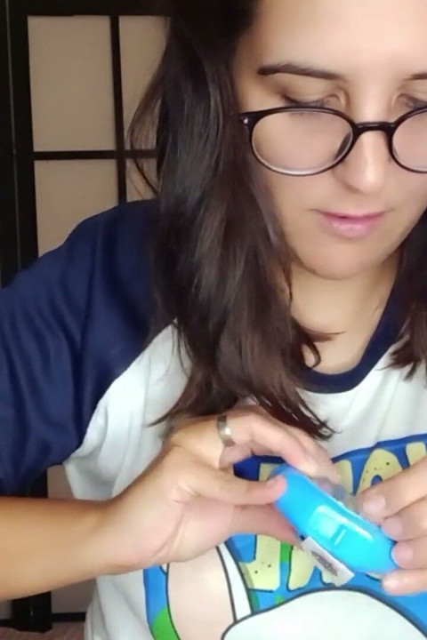 Trying Big Bubbles with Bubblegum Roll - Bunny Looner