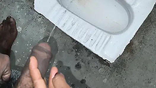 Nur pissen von indischem bhabhi