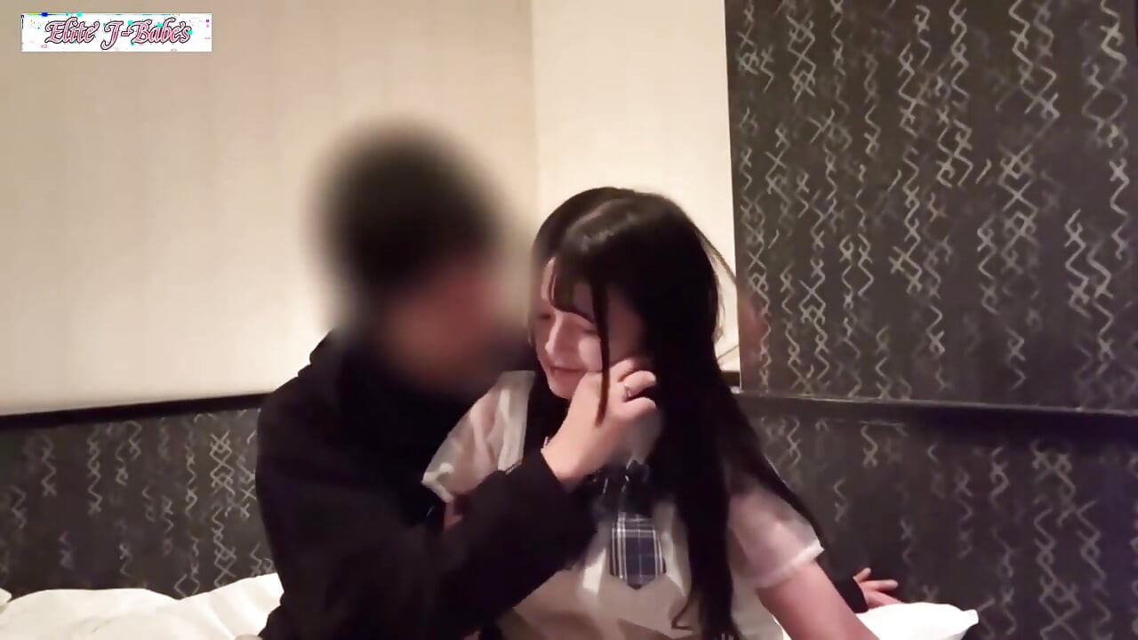 Idol Faced Allure Draws Deep Fixation as a Risky Romance Outshines Her Boyfriend 1st