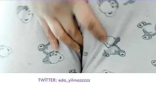 MASTURBATE WITH PAJAMAS- RUBBING PUSSY WITH PAJAMAS- CAMELTOE