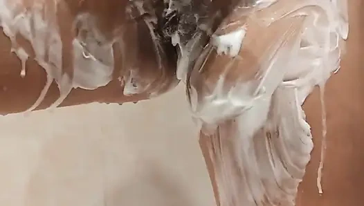 Duşta çıplak üvey kız kardeş