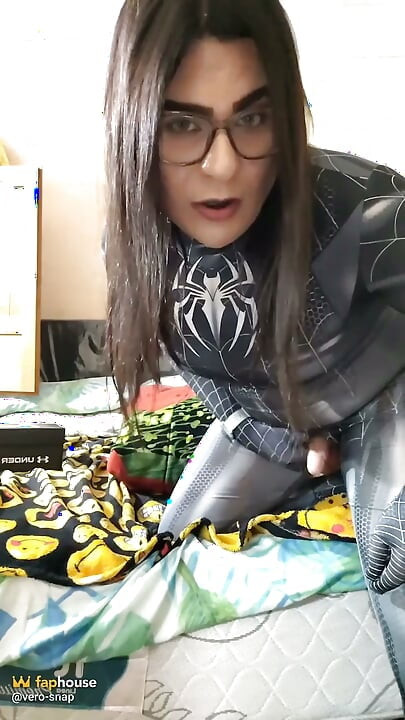 Vero Gets Slutty on Halloween