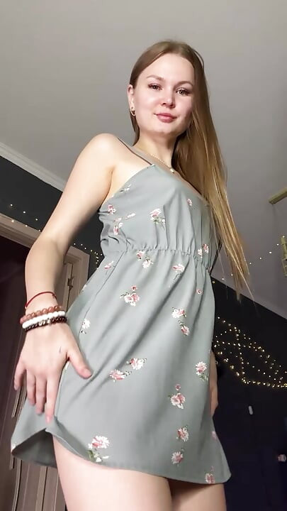 NickiLike videosu