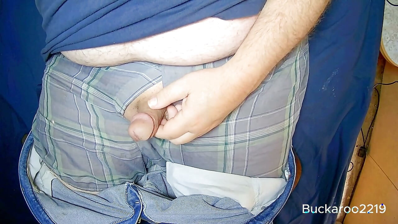 Quick Jerk and Cum