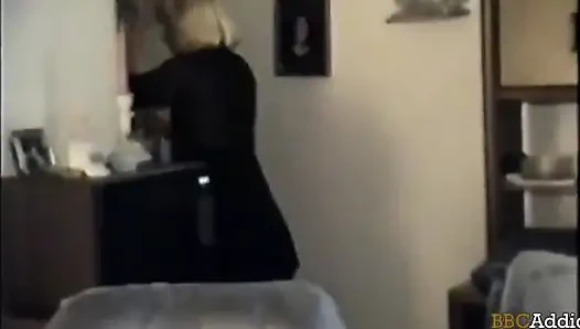 BBC Addiction - 100% Amateur and Home Made Porn Videos. MILFs Addicted to BBC and Interracial Banging