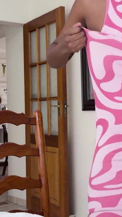 I sensed this naive AMATEUR EBONY MODEL was DOWN TO FUCK... the moment she arrived | Clip 1