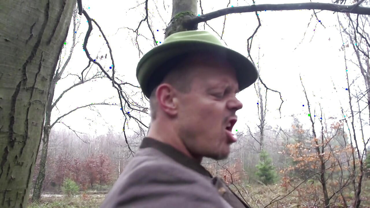 बड़े स्तन वाली चोदने लायक मम्मी को आउटडोर गर्म भार मिलता है