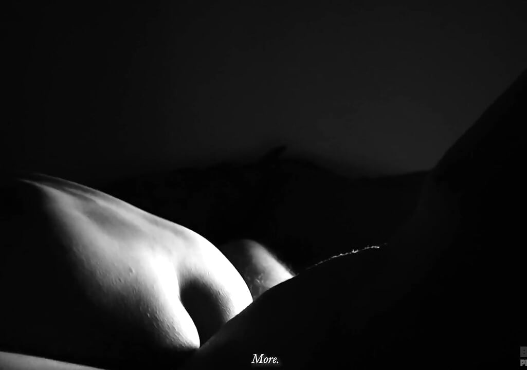 मैं अपनी लड़की से गंदी बात करता हूं जबकि वह मेरी सवारी करती है