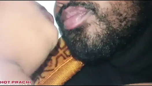 Adegan ciuman blowjob istri India dewasa dan hampir tidak bersetubuh