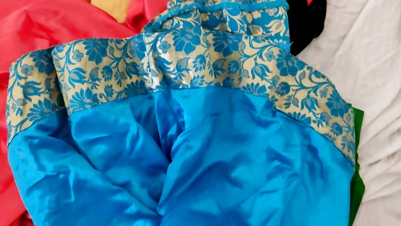 Satin silk handjob porn - Satin blue lehnga handjob od komšinice (157)