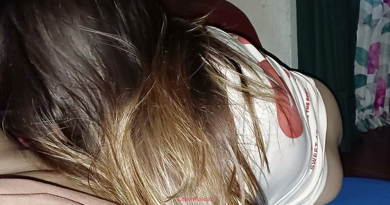 Varm, buttet Pinay morgen sex session