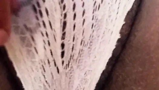 Cewek bejat lagi asik ngusap memeknya sendirian