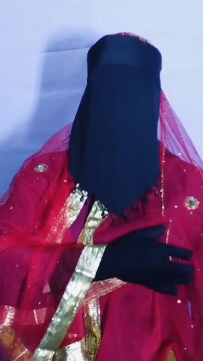 ฉันใช้เวลาทั้งคืนกับเพื่อนผัว คลิป 2