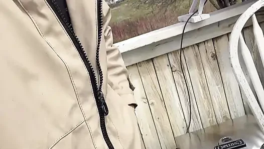Gehen Sie Draußen, Dann Pissen, Muschi Zeigen