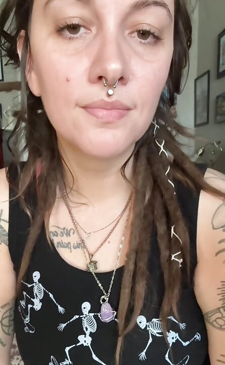 Chupando humo y babeando