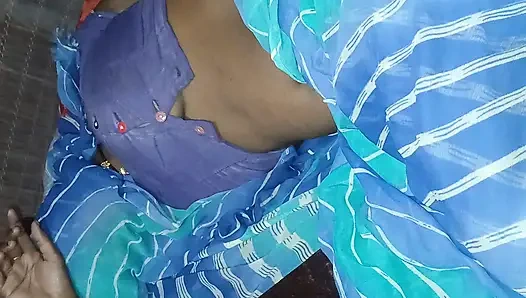 Indian Village Desi Aunty Ki Raat Mein Ghori Bana Kar Paani Nikal Diya - Tight Chut Se Squirt Kiya Homemade Hindi Audio