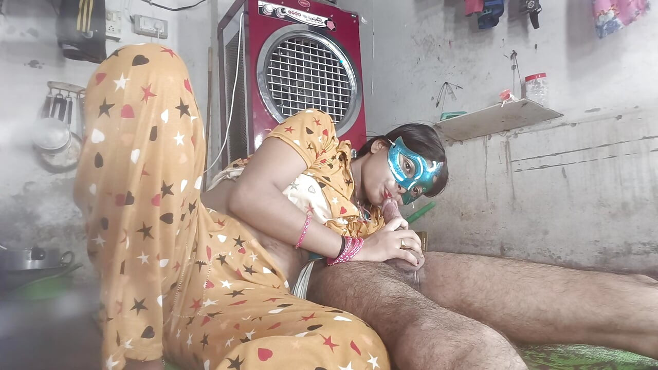 Step-sister hit ass, sucked his cock from step-brother's cock and sucked water from his cock Hindi audio