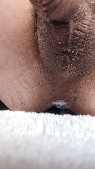 Juicy butt plug taken to the limit