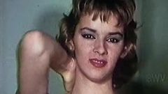 Love me - meias vintage e vídeo de música erótica