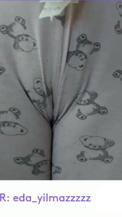 CAMELTOE- MASTURBATION IN PAJAMAS- TURKISH MILF- TURKISH PORN | Clip 2