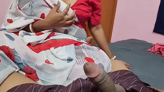 Kakak ipar India menggoda abang iparnya karena suaminya pergi ke angkatan laut selama enam bulan