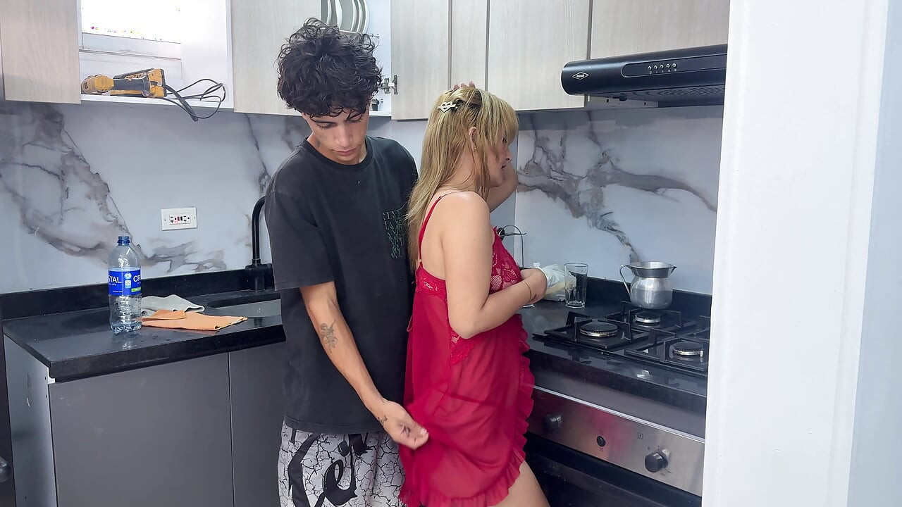 I take advantage of the fact that no one is at home, to my stepmother hard in the kitchen.