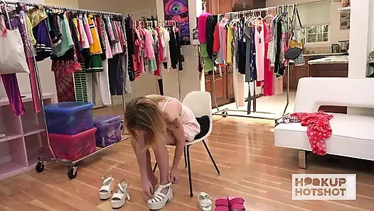 Bts - Tiny Fuck Meat Rosalyn Sphynx Is Addicted to Rough Sex!