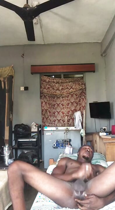 I Can't Stop Masturbating While At Home Alone..