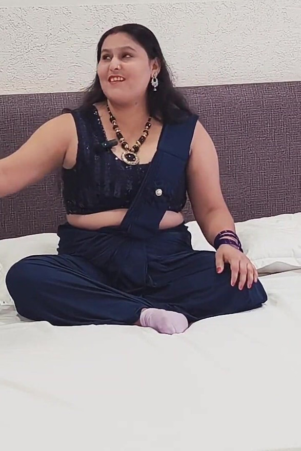 Saas Ki Hotel Room Me Chudai